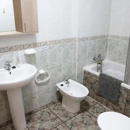 Amplio Apto En Roquetas Appartamento